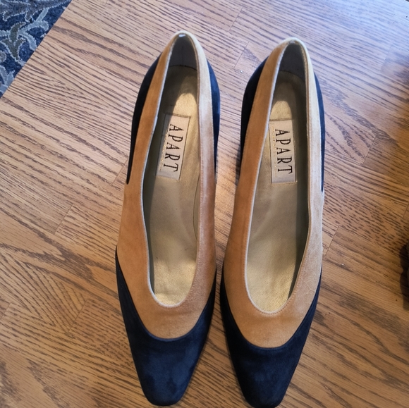 Vintage 80s Suede Pump Blue and Tan Made in Spain Size 9 - Picture 13 of 15